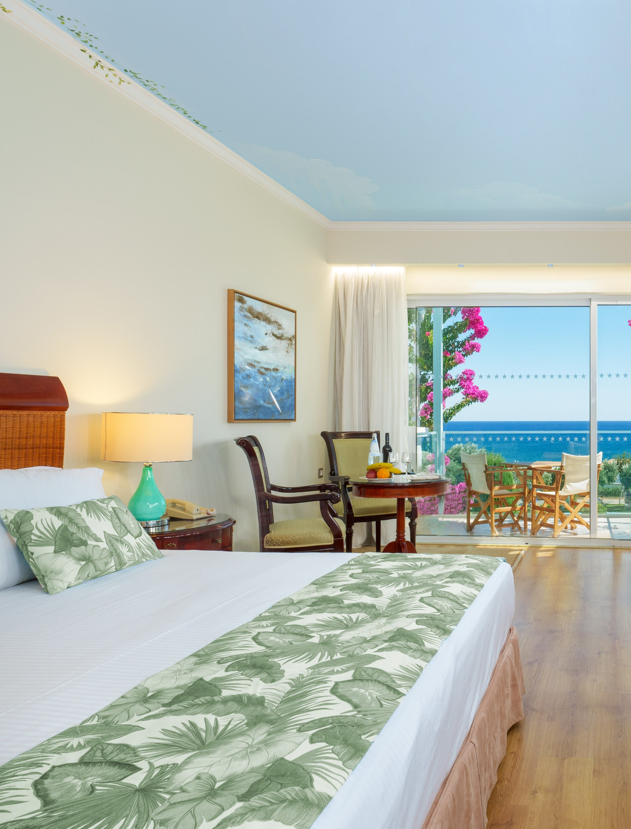 Deluxe Sea View Room_mob