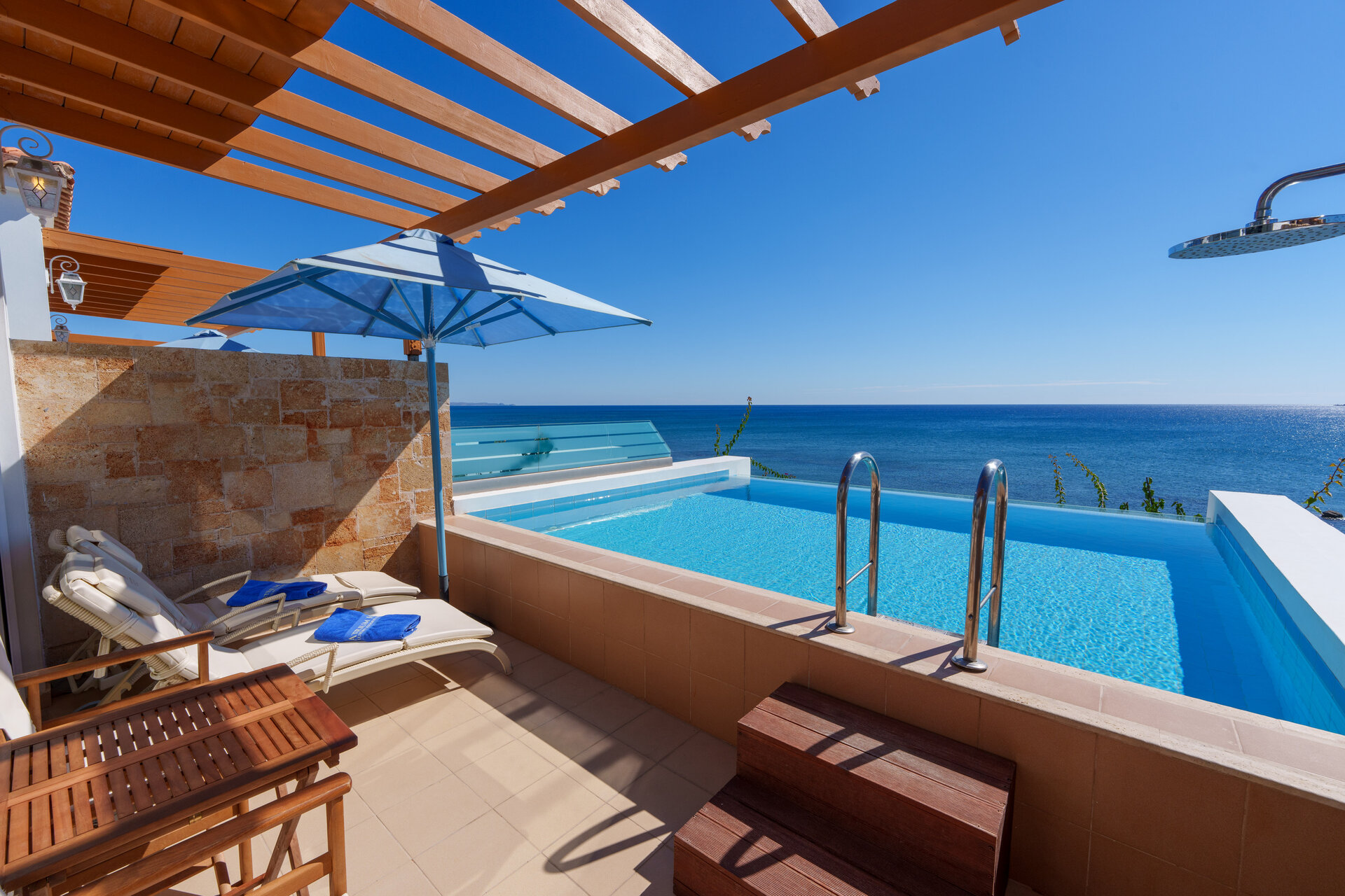 Platinum Beach Zimmer mit Meerblick und eigenem Pool_A1A1333