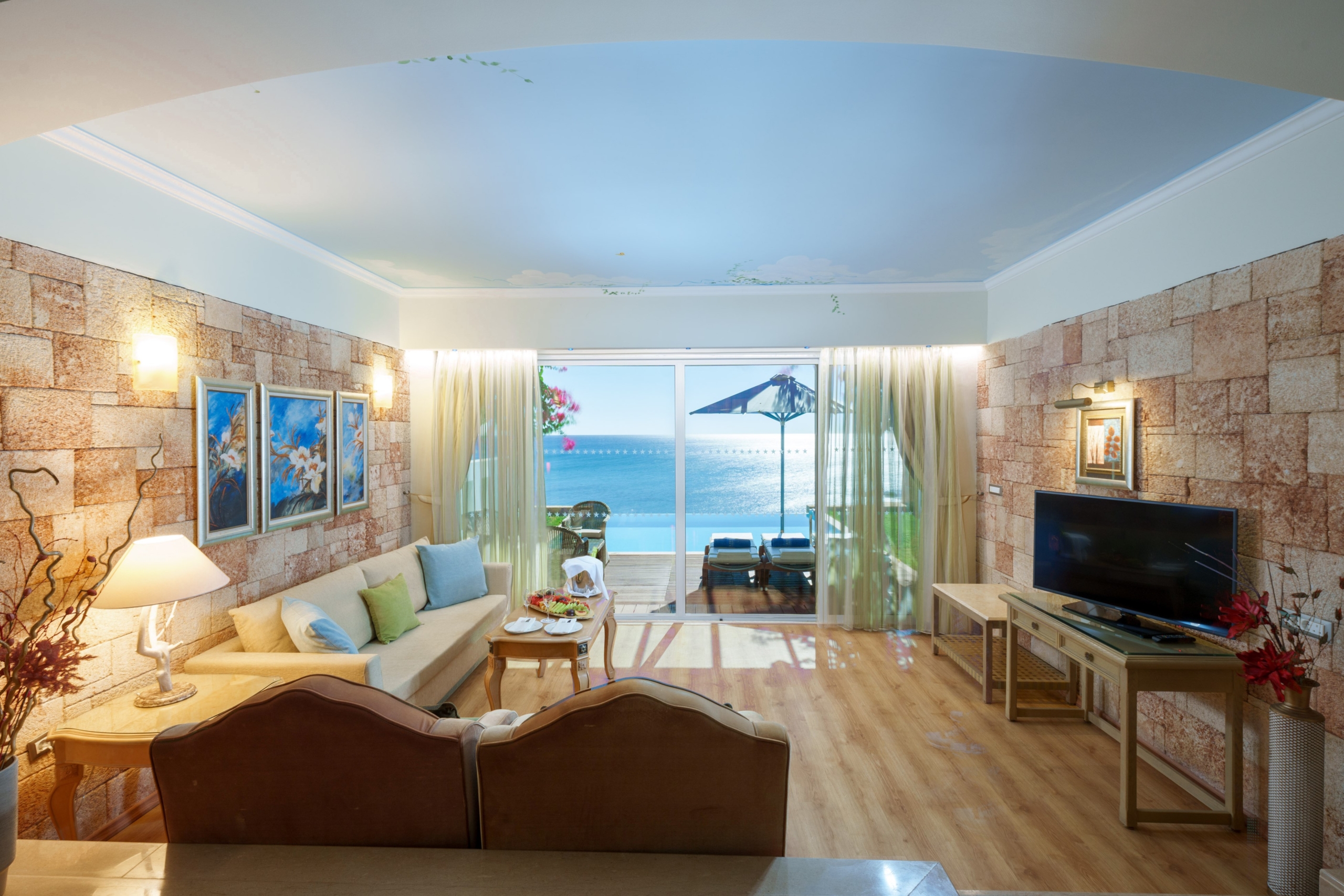 Platinum Beach front Junior suite with privait pool