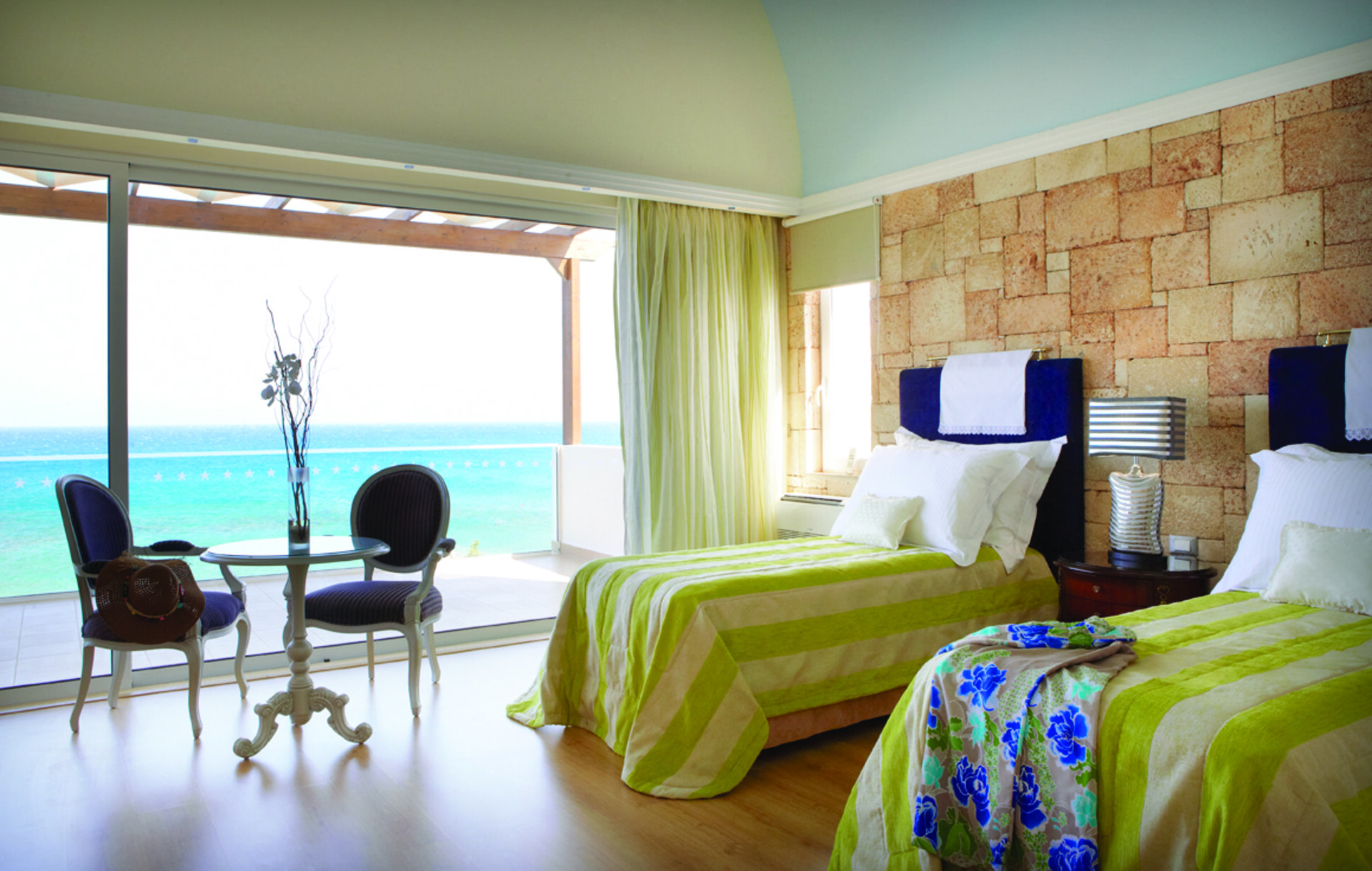 Presidential Beach Villa Sea View with Pool (3)