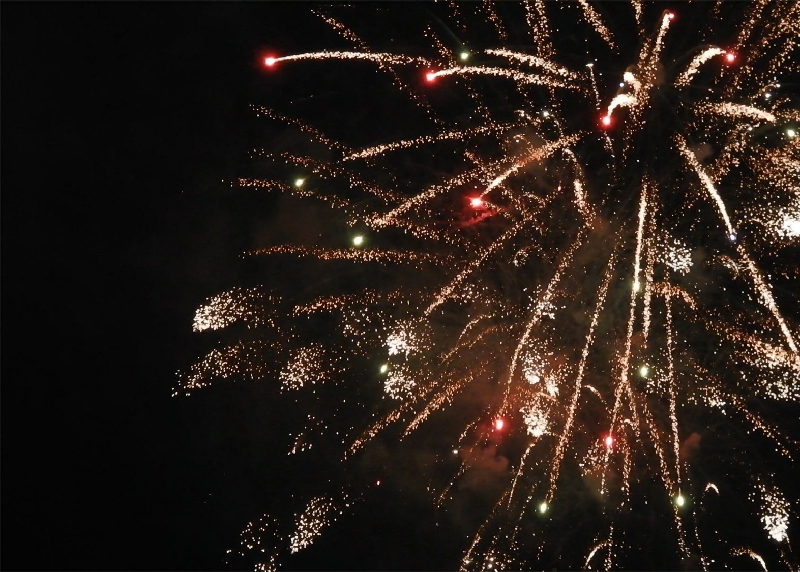 beautiful-shot-colorful-exploding-fireworks-black-sky 5-min